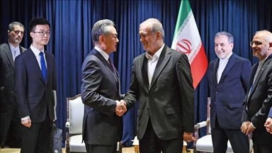 Iranian president, China’s top diplomat discuss regional situation