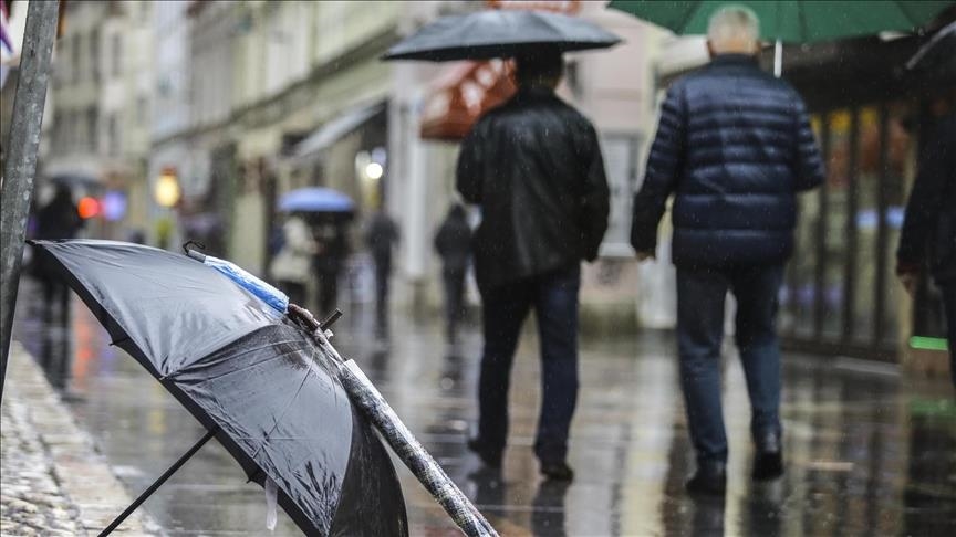 BiH: U nedjelju kiša i lokalni pljuskovi, na vrhovima planina se očekuje snijeg