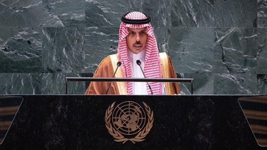 السعودية تحذر من التصعيد الإسرائيلي بلبنان وتنضم لجهود دولية للتسوية