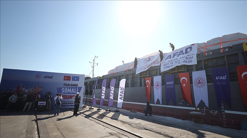 The Ship of Goodness leaves Turkey with 3,000 tonnes of humanitarian aid for Somalia