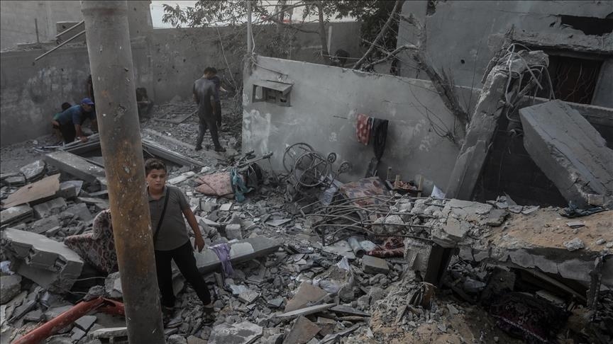غزة.. مقتل 4 فلسطينيين بقصف إسرائيلي على تجمعين لمواطنين