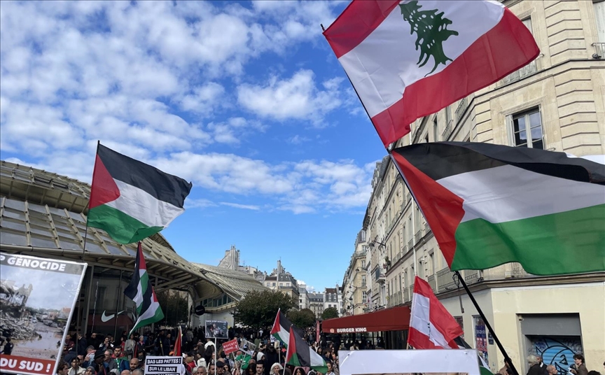 Des centaines de manifestants rassemblés à Paris en soutien au Liban