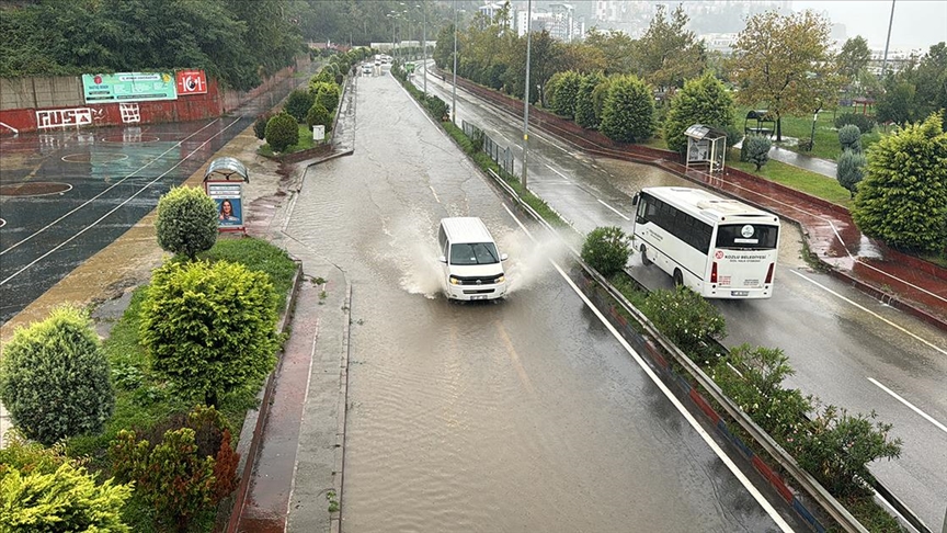 Zonguldak'ta kuvvetli yağış