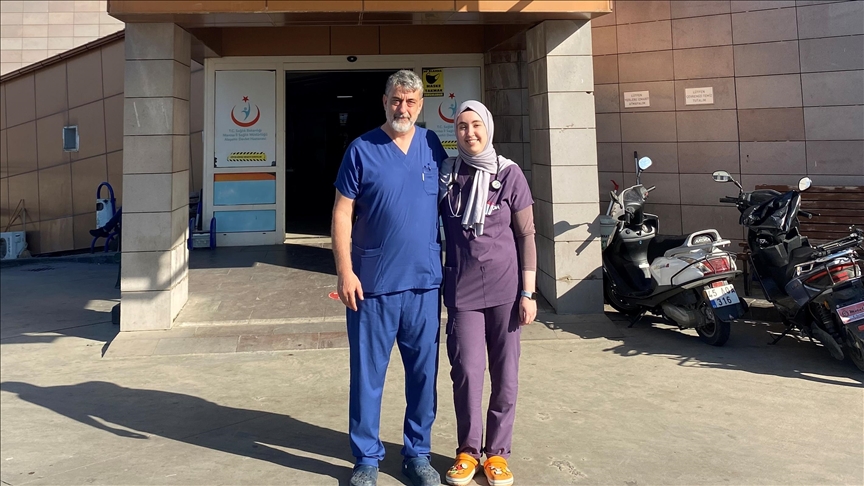 Bu yıl mezun olan doktorun ilk görev yeri babasının çalıştığı hastane oldu