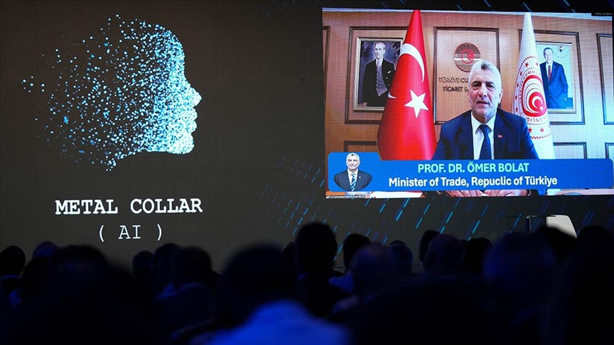 Ticaret Bakanı Bolat: Yapay zekanın gelişmesiyle yeni meslek ve iş imkanlarının doğacağını söylemek mümkündür