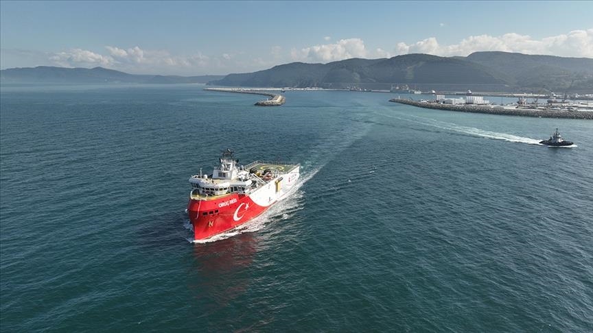 As Türkiye sends off research ship, Somalia hails its support for energy development