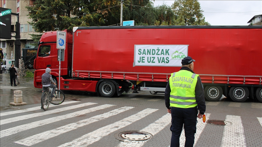 Novopazarci prikupili pomoć za tri sata: Šleper krenuo ka Bosni i Hercegovini