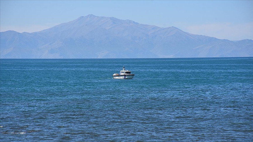 Van'da kaybolan üniversite öğrencisini arama çalışmaları devam ediyor