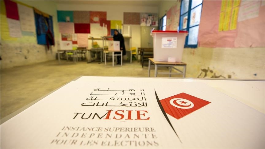 تونس.. انتهاء اقتراع الرئاسة والنتائج الأولية مساء الاثنين