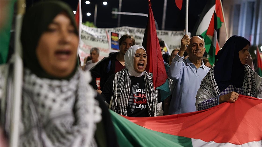 İsrail'in Gazze'ye yönelik saldırılarının birinci yılında Filistin'e destek gösterileri sürüyor