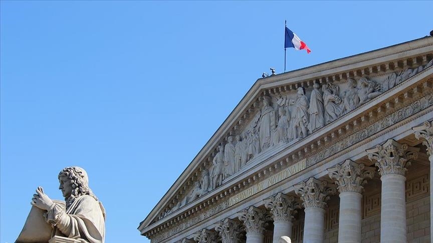 French foreign minister urges diplomatic solution in Mideast