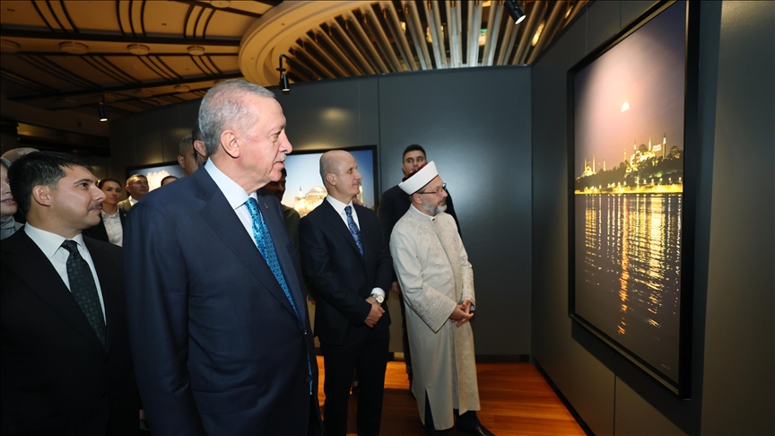 Президент Эрдоган посетил выставку «Фотографии Айя Софии»