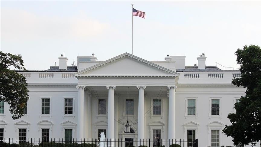 Beyaz Saray'dan düzensiz göçmenlerin ülkeye "kötü genler" getirdiğini söyleyen Trump'a tepki