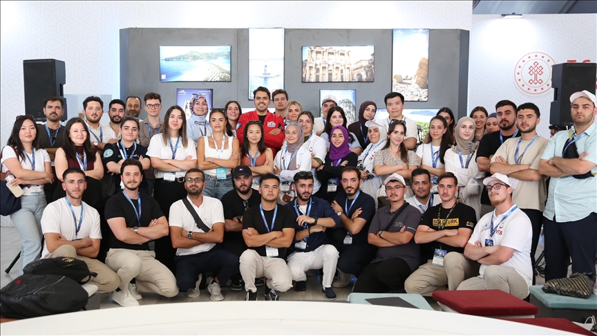 Молодые инженеры из тюркского мира встретились на TEKNOFEST в Адане