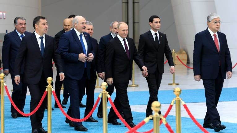 Путин:взаимодействие в рамках СНГ - один из главных приоритетов внешней политики РФ