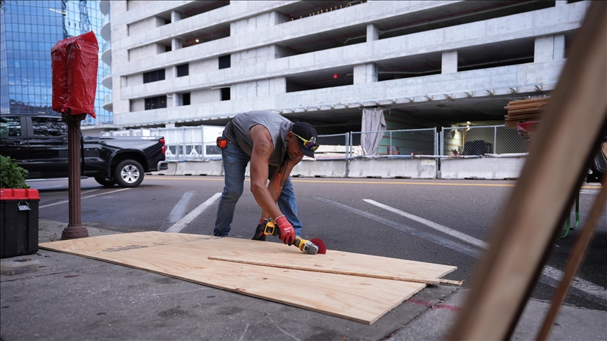 Florida residents brace as powerful Hurricane Milton nears landfall
