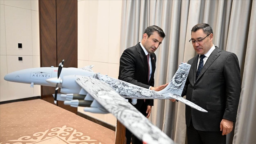 Kyrgyzstan honors Turkish drone pioneer Selcuk Bayraktar with Dank State Award