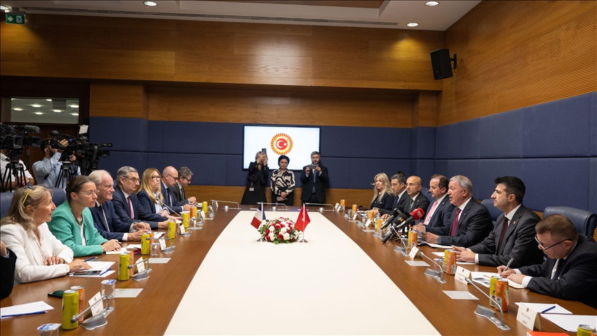 Senior Turkish lawmaker urges cease-fire in Middle East