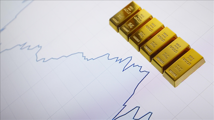 Price of gold hits highest quarterly gain since 2016