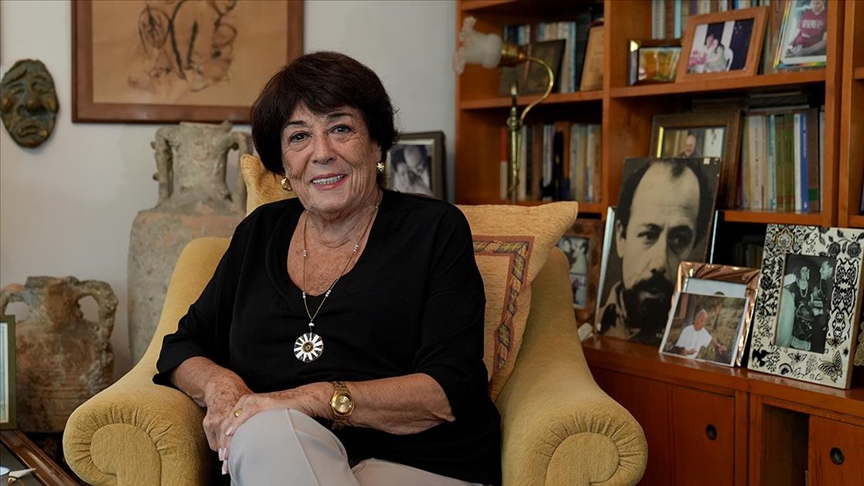 84 yaşındaki oyuncu Suna Keskin, 61. sanat hayatını kutluyor