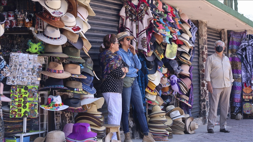 Mexico's consumer inflation slows to 4.58% in September