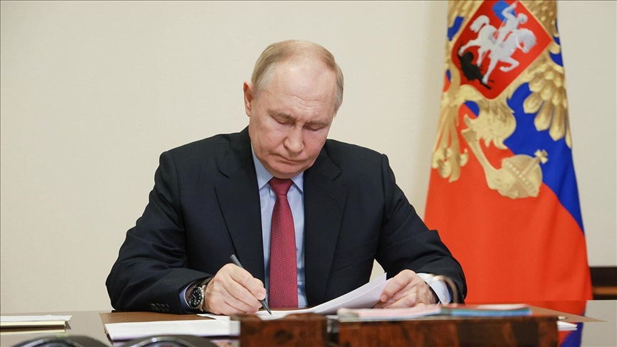 Президент РФ расширил безвизовый режим для граждан Грузии