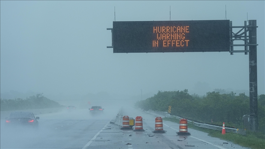 Powerful storm batters Florida, fatalities reported