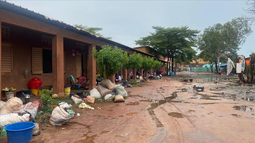 Mali : immersion au cœur d’une école occupée par des sinistrés des inondations 