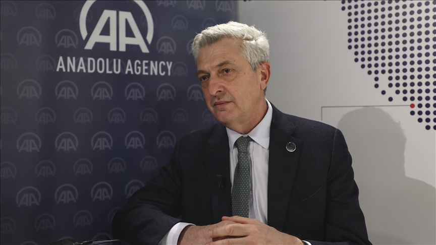 UN refugee chief urges end to ‘ineffective’ border controls UN refugee chief urges end to ‘ineffective’ border controls