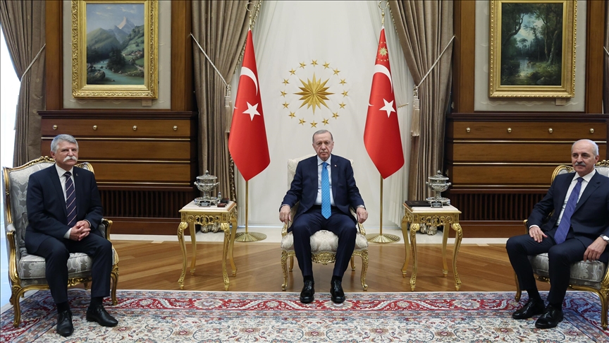 Turkish president receives Hungarian parliament speaker