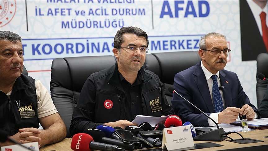 AFAD Başkanı Memiş: Malatya'da yaşanan 5,9 büyüklüğündeki depremin ardından 200'ün üzerinde artçı deprem meydana geldi