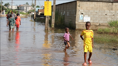 Orta ve Batı Afrika'da seller nedeniyle 10 milyon çocuk okula gidemiyor