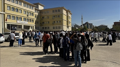 Malatya'da depremden etkilenen 21 okul yarın tatil edildi