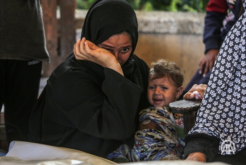 Al menos 21 mujeres entre 33 palestinos asesinados en ataques aéreos israelíes en el norte de Gaza
