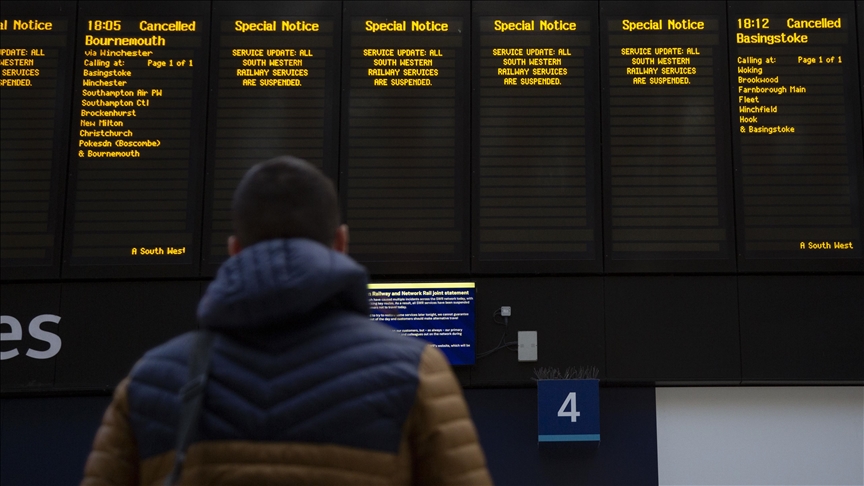 Storm Ashley hits parts of UK amid weather warnings