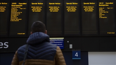 Storm Ashley hits parts of UK amid weather warnings