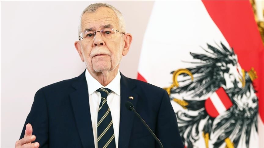 Austrian president asks Chancellor Nehammer to form government