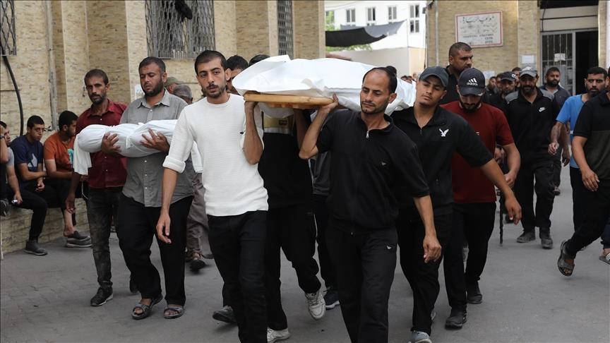 مقتل 11 فلسطينيا بقصف إسرائيلي على قطاع غزة 