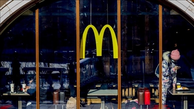 1 dead in E. coli outbreak linked to McDonald's Quarter Pounders: US Centers for Disease Control