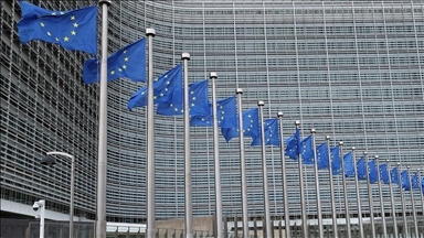 Европарламентарците го критикуваат договорот помеѓу Италија и Албанија за мигрантите