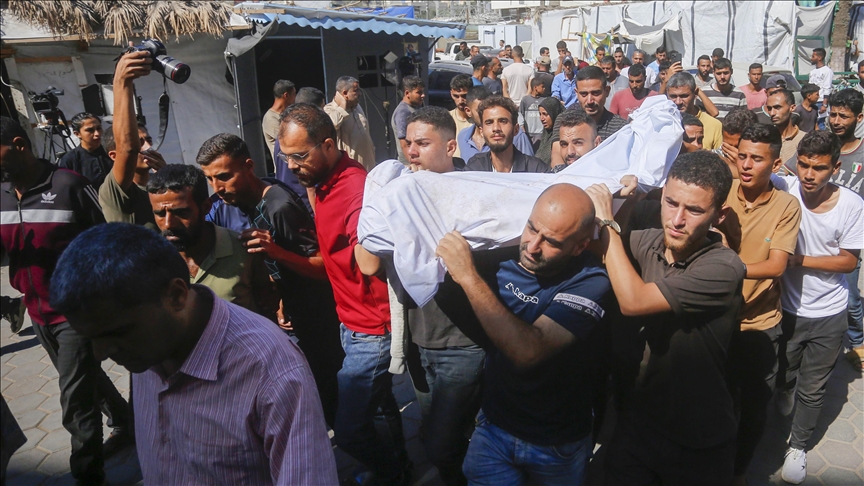 مجزرة جديدة.. 17 قتيلا في قصف إسرائيل مدرسة تأوي نازحين بغزة