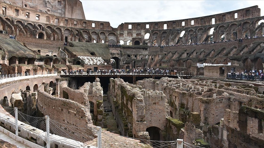 Roma'nın simge yapısı Kolezyum'da "Göbeklitepe" sergisi açıldı