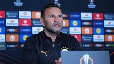 Galatasaray manager Okan Buruk undergoes emergency appendectomy