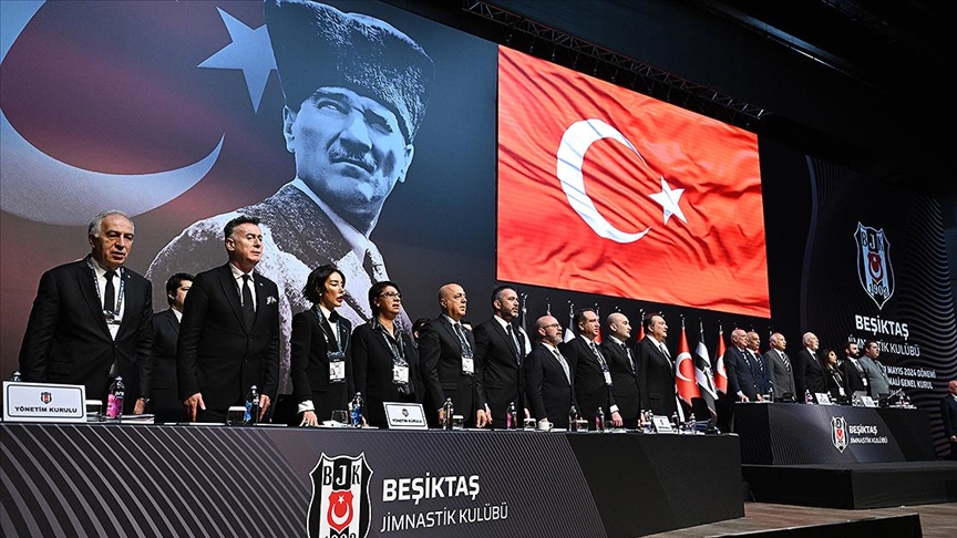 Beşiktaş Kulübünün idari ve mali genel kurulu yapılıyor