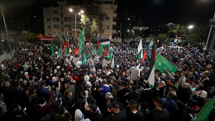 İsrail ile Hamas arasındaki esir takası müzakerelerinin başlatılması için görüşmeler sürüyor