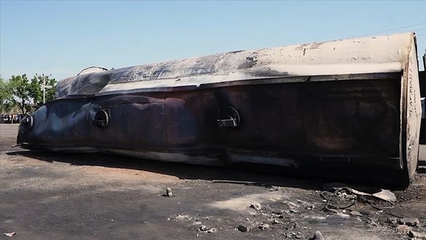 В Уганде число жертв аварии бензовоза выросло до 24