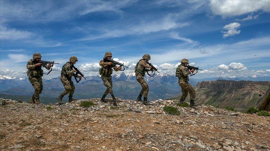 Les forces turques neutralisent deux terroristes du PKK inscrits dans la "catégorie orange"