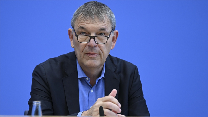 Lazzarini, BM Genel Kurulunun müdahalesi olmazsa UNRWA'nın faaliyetlerinin durabileceğini duyurdu