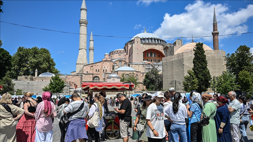 Turkiye obara rekorde: Milioni posjetilaca iz Rusije, Njemačke i Kine