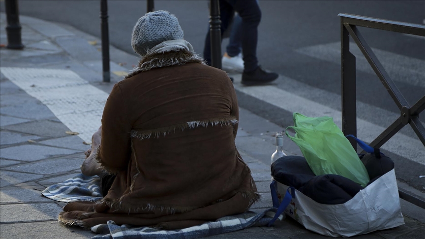 At least 735 homeless people died in France last year: Report At least 735 homeless people died in France last year: Report